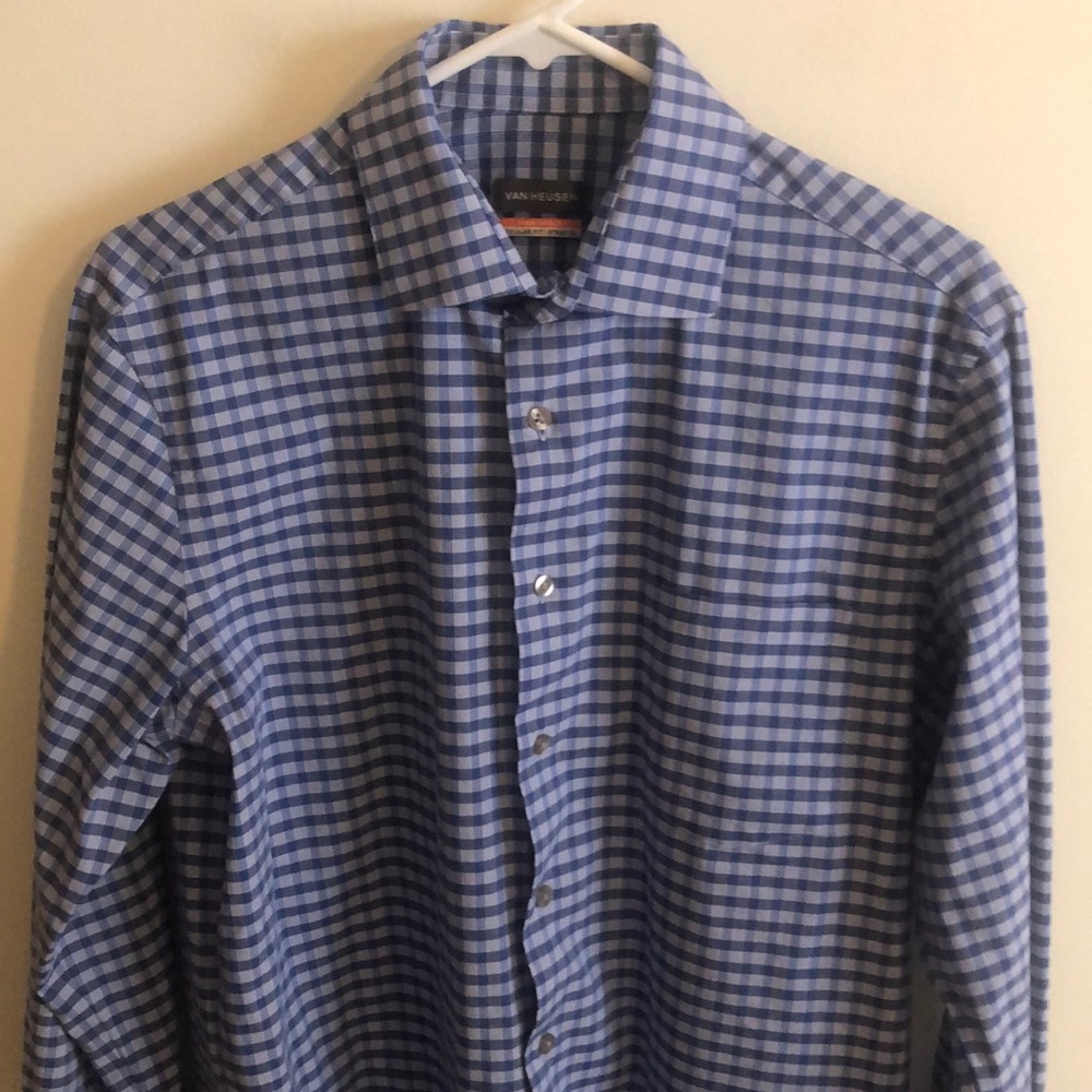 Men’s Van Heusen Designer Dress Button Down Shirt Medium (M)